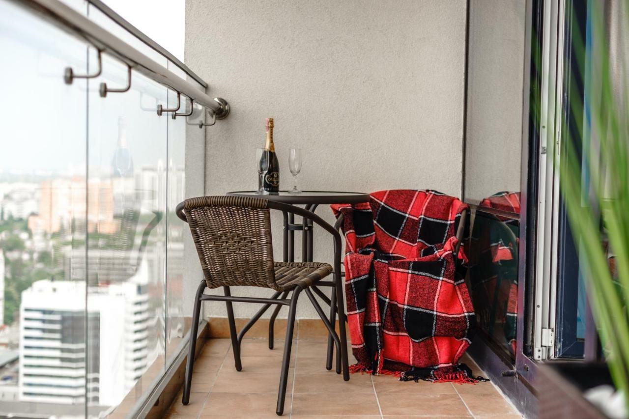 Arcadia Stylish Apartment Big Terrace! Odesa Exterior foto