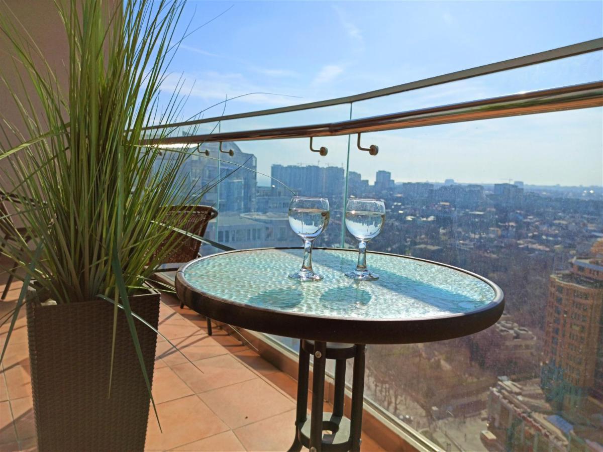 Arcadia Stylish Apartment Big Terrace! Odesa Exterior foto